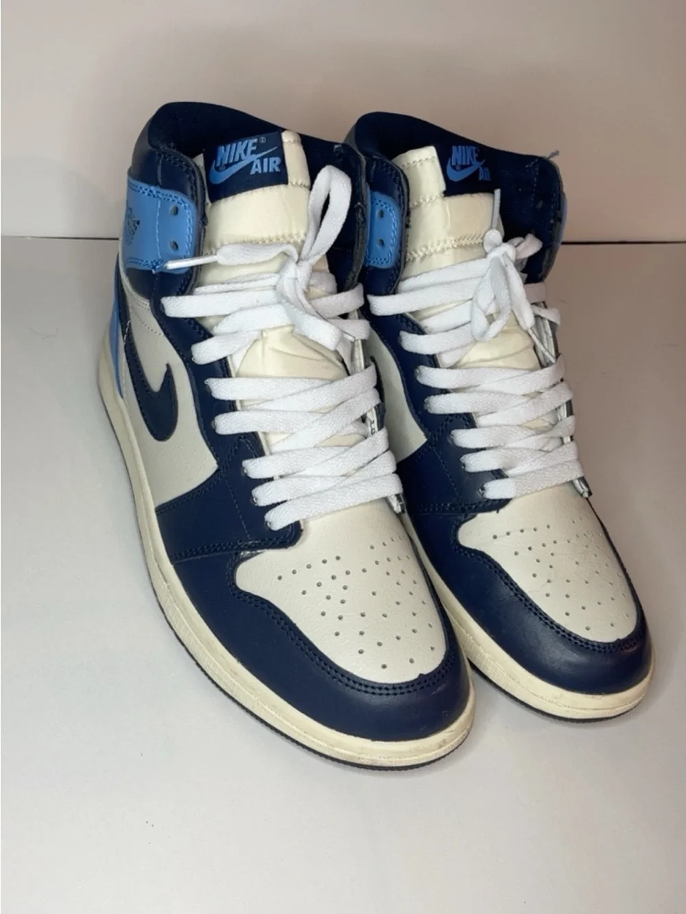 Nike Air Jordan 1 Mid UNC Blue Navy White Men’s Size 9.5